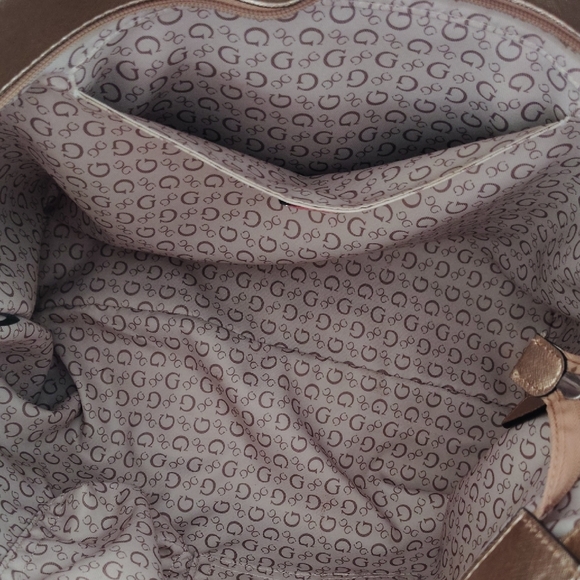 Guess Pink Shimmery Tote Bag with Structured Design - Picture 5 of 9